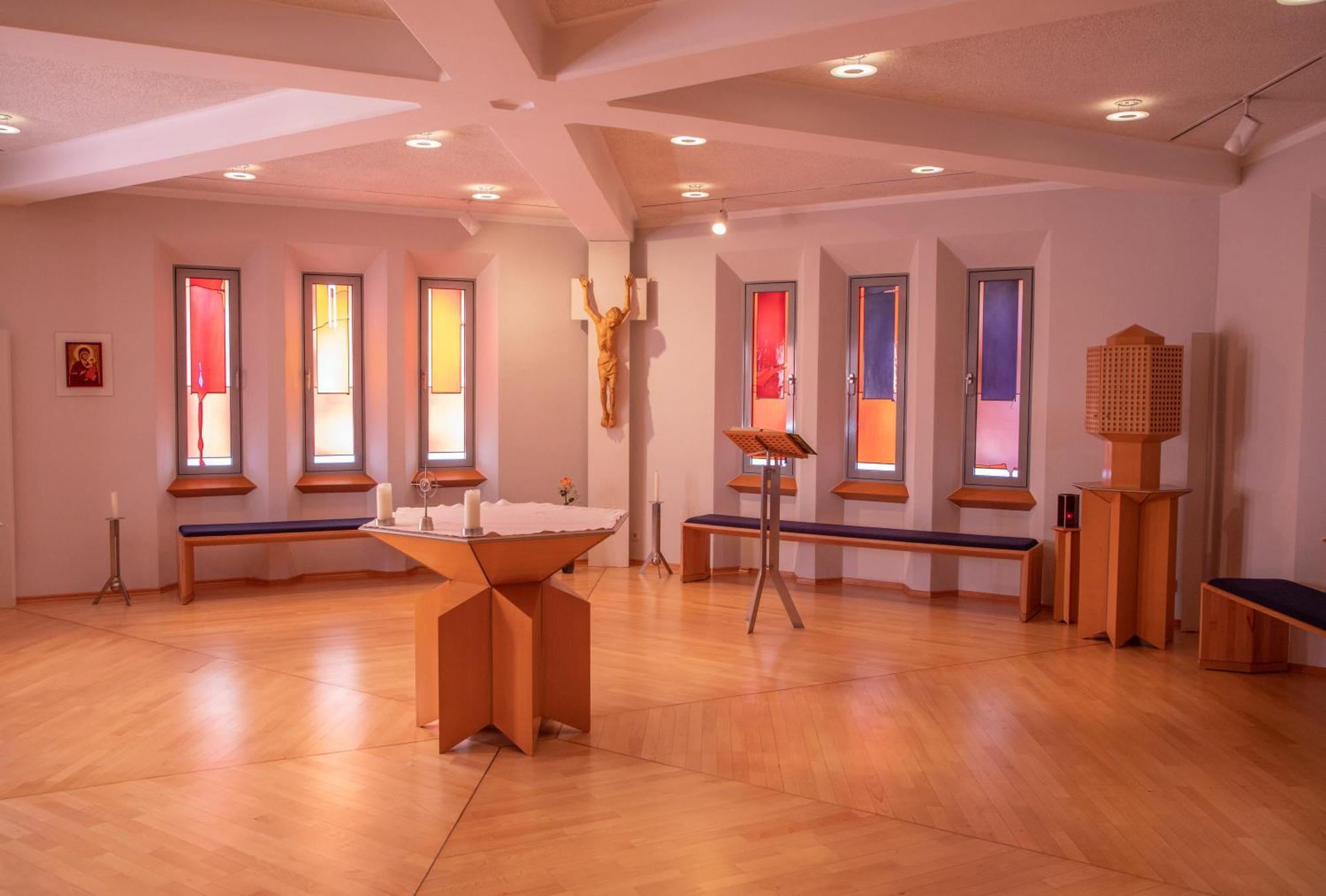 Spectrum Kirche Exerzitien-Und Bildungshaus Auf Mariahilf พัสเซา ภายนอก รูปภาพ